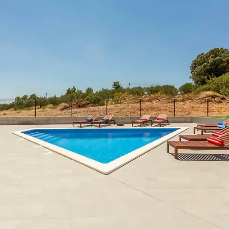 Apartment Mila Kastela Kaštel Novi