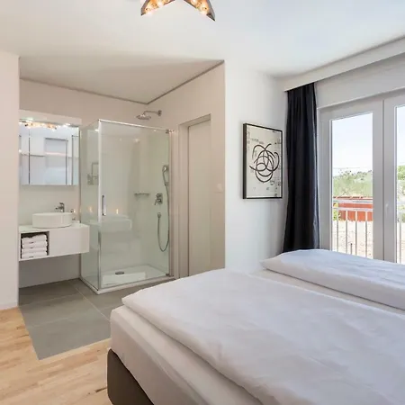 Mila Kastela * Kaštel Novi